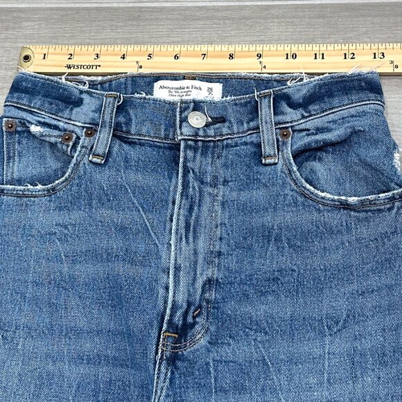 Abercrombie & Fitch The ‘90s Straight Ultra High Rise Jeans in Medium Distressed - Picture 11 of 16